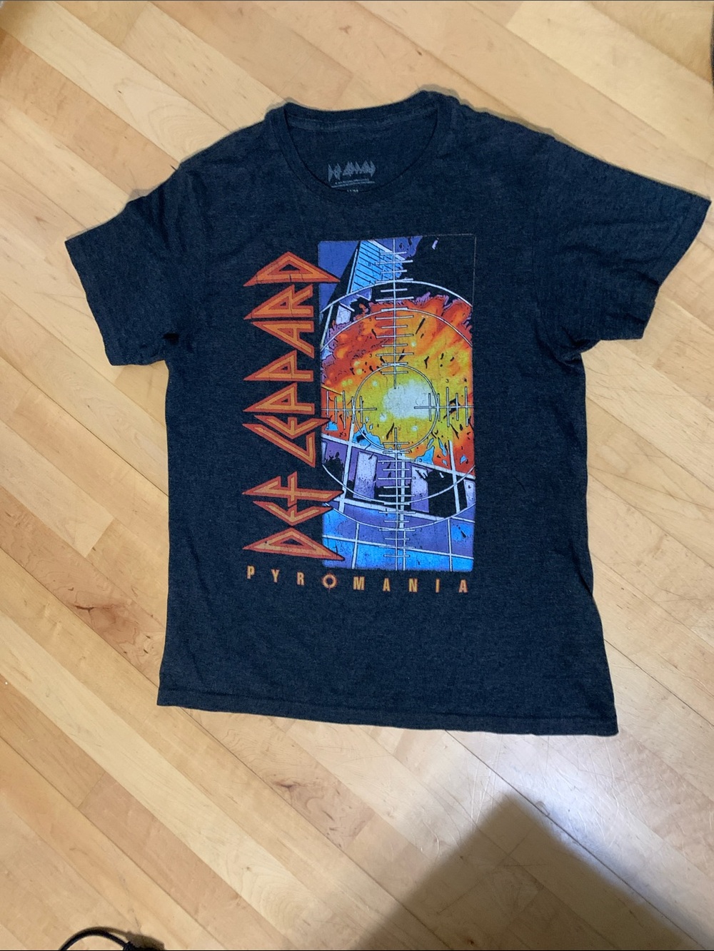 Def Leppard Pyromania Short Sleeve Graphic Tee - Black